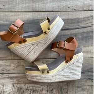 New FLOGG Women's Lola Platform Two-Tone Wedge Sandals (7M)